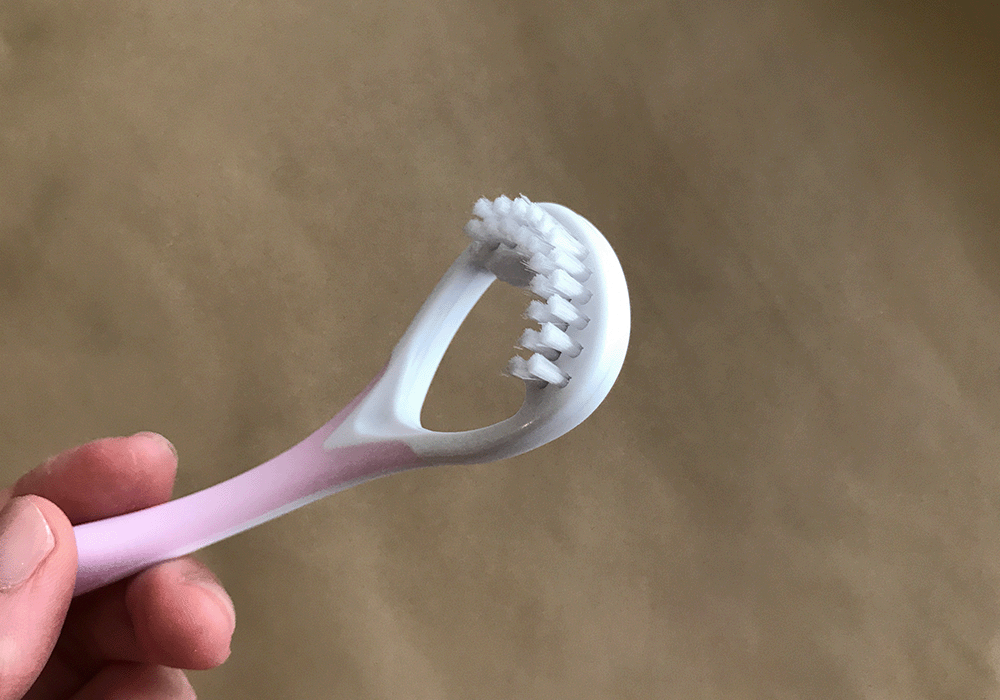 舌ブラシ